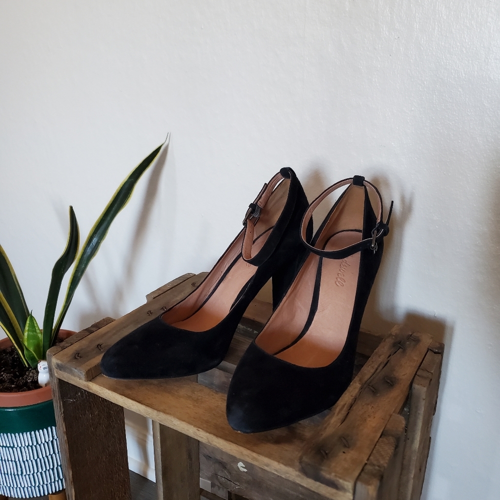 Suede Madewell Pumps